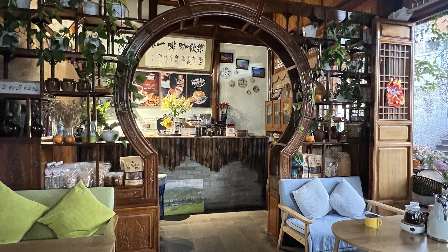 cute cafe yunnan
