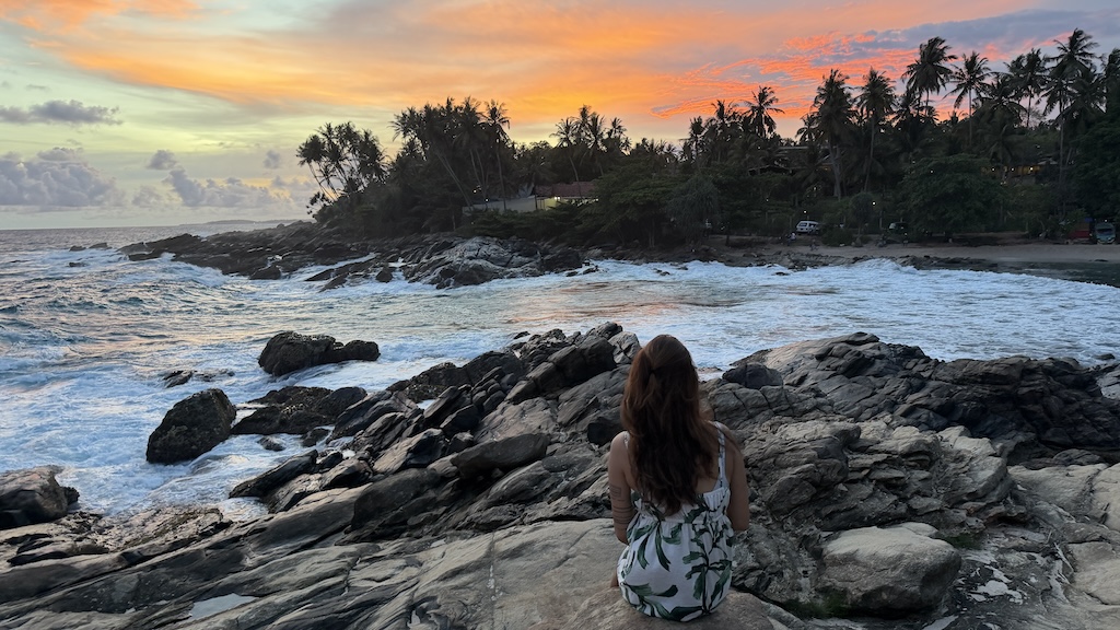 Hiriketiya Beach